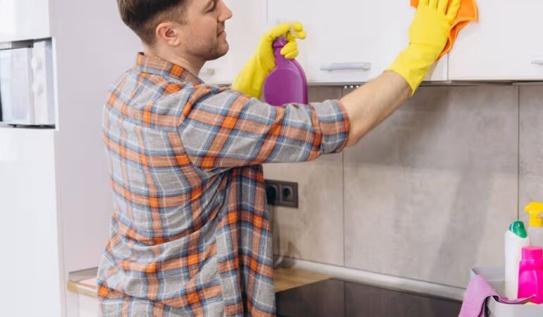 Kitchen Cleaning